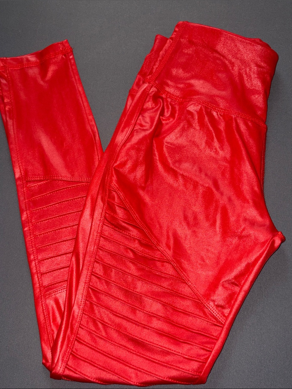 Magi Shiny Red Moto-Style Leggings small